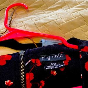 Black with red depress gas belt